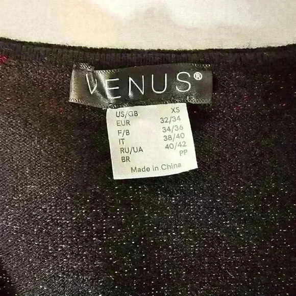 ✨Like New✨ Venus Long Sleeve V-Neck Striped Shimmer Sweater, Size XS - Picture 6 of 7